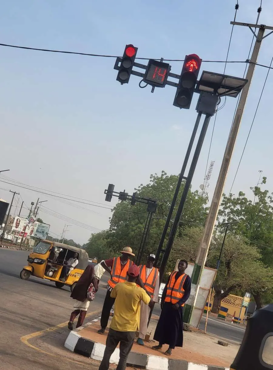 Traffic light installation